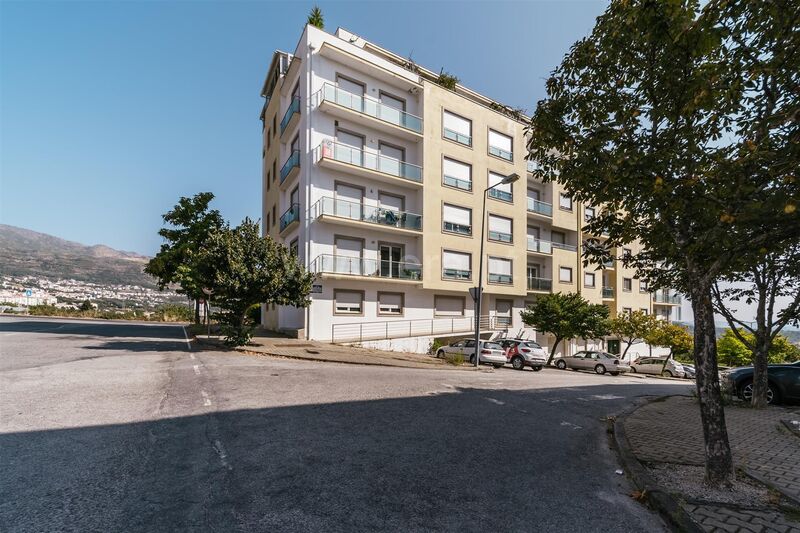 Apartment T3 Modern Covilhã - equipped, gardens, balconies, kitchen, balcony