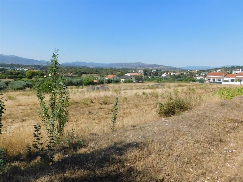 Land with 6900sqm Alcaria Fundão - water, electricity