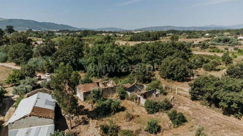 Farm with ruin V1 Valverde Fundão - well, arable crop, water, irrigated land