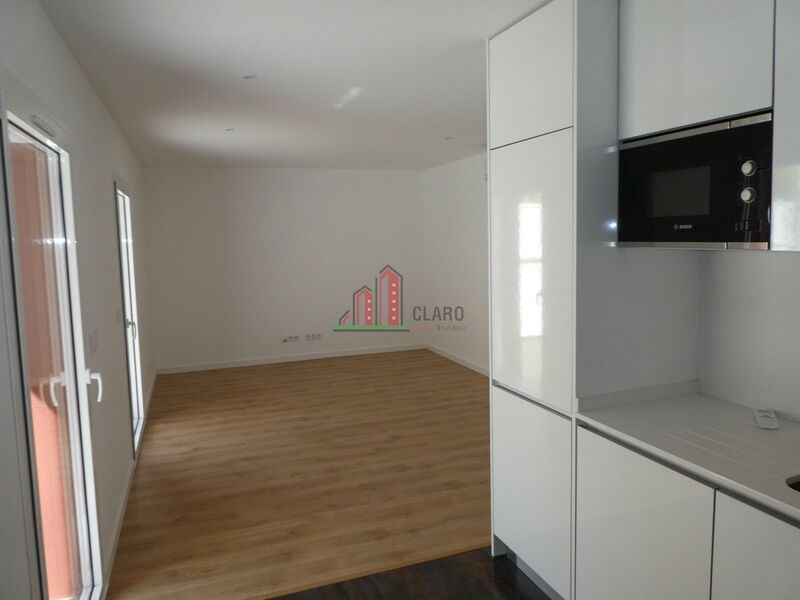 Apartment 3 bedrooms new Coimbra - garage, solar panels, kitchen