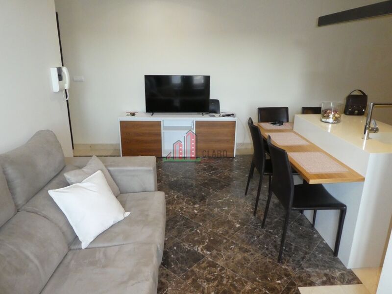 Apartamento T2 Baixa Santa Cruz Coimbra - mobilado