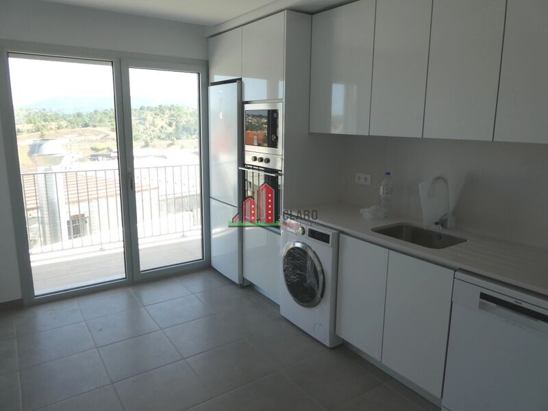 Apartment nuevo T3 Pedrulha São Bartolomeu Coimbra - garage, balcony, balconies, air conditioning, solar panels