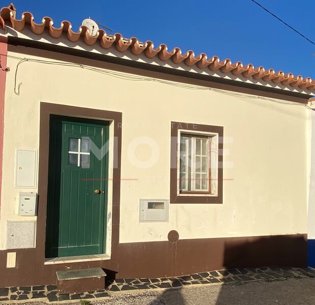 House Single storey 2 bedrooms Rio de Moinhos Borba - backyard