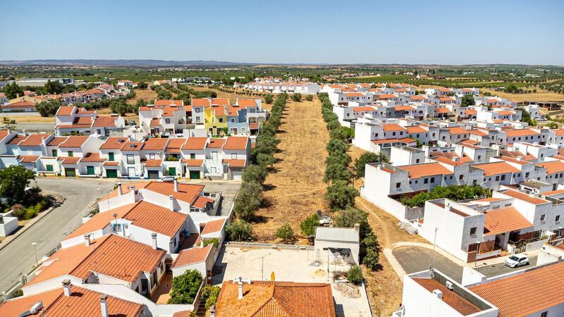 Terreno com 4575m2 Reguengos de Monsaraz - viabilidade de construção