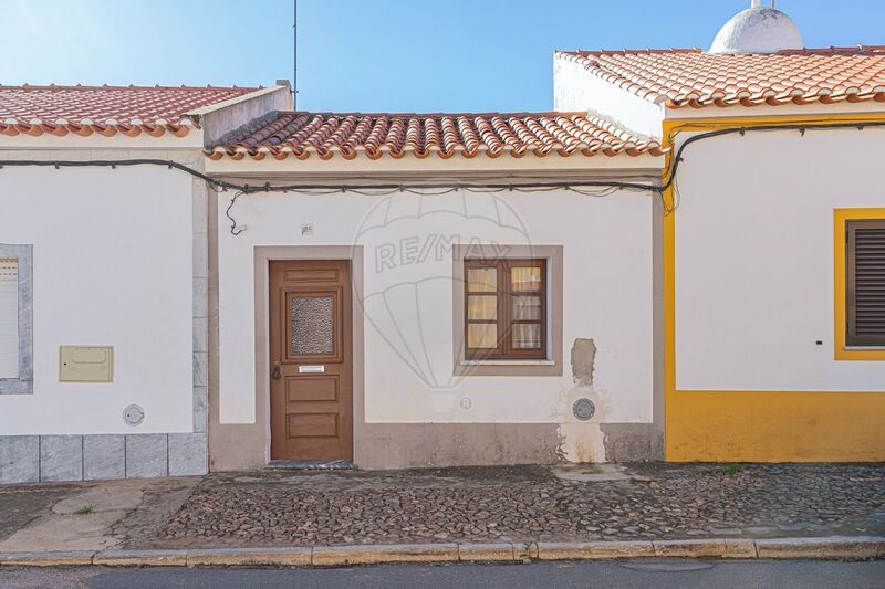 House Typical V3 Amareleja Moura - fireplace