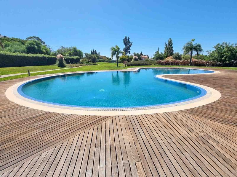 Moradia V2 de luxo Mato Serrão Lagoa (Algarve) - parque infantil, terraço, condomínio privado, jardim, varanda, piscina