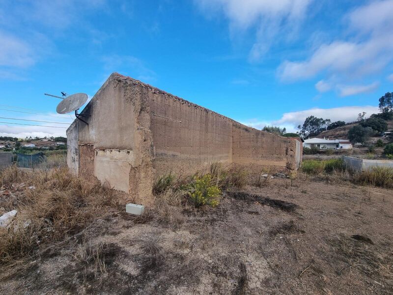 Quinta bem localizada V2+1 Senhora do Verde Mexilhoeira Grande Portimão - água, terraços, electricidade