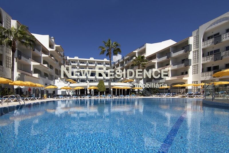 Apartment 1 bedrooms in the center Albufeira - swimming pool, gated community, balcony