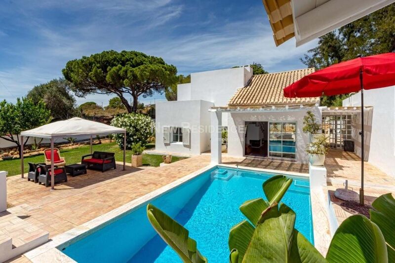 House nueva V4 Albufeira Guia - garden, terrace, air conditioning, swimming pool, barbecue