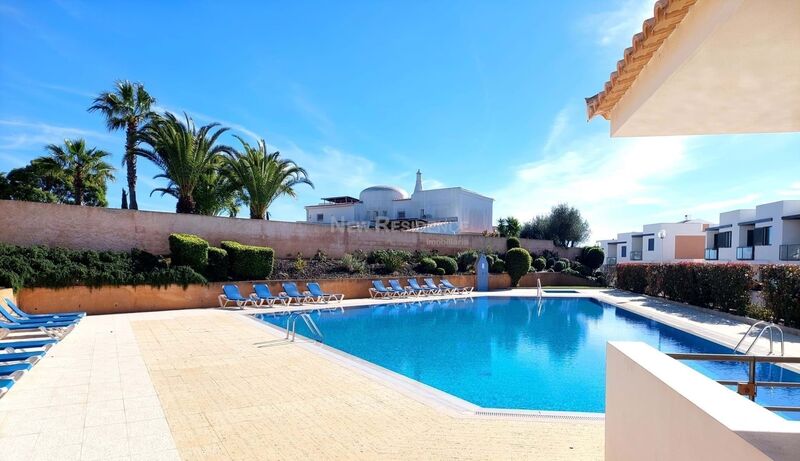 House 3 bedrooms Albufeira - gated community, garden, solar panel, terrace, sea view, swimming pool