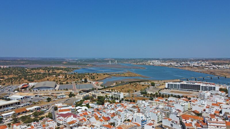 Apartamento Duplex em excelente estado T3+1 Centro Portimão - bbq, cozinha equipada, varandas, terraço, lareira, 2º andar