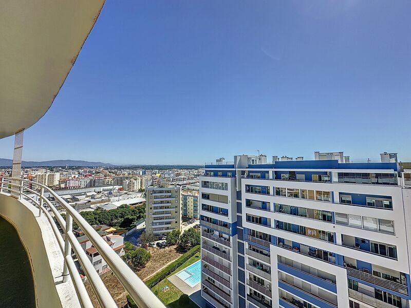 Apartment T3 in the center Alto do Quintão Portimão - equipped, lots of natural light, 1st floor, balcony