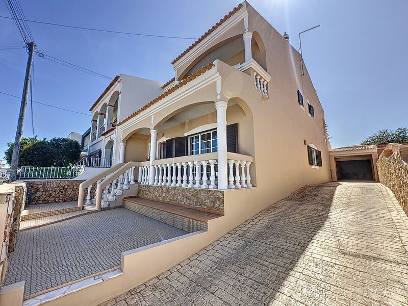 House V3 Semidetached Ladeira do Vau Portimão - fireplace, terrace, furnished, balconies, equipped, barbecue, balcony, garage