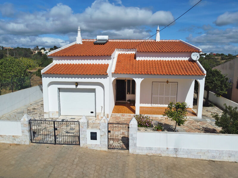 House Isolated 5 bedrooms Malheiro Portimão - garden, attic, equipped kitchen, fireplace, garage, automatic gate