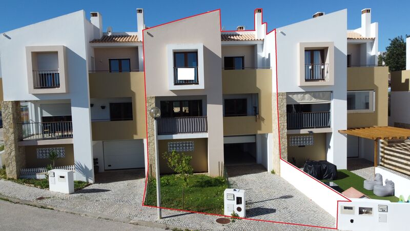 House Modern 3 bedrooms Figueira Mexilhoeira Grande Portimão - garage, balconies, balcony, air conditioning, underfloor heating