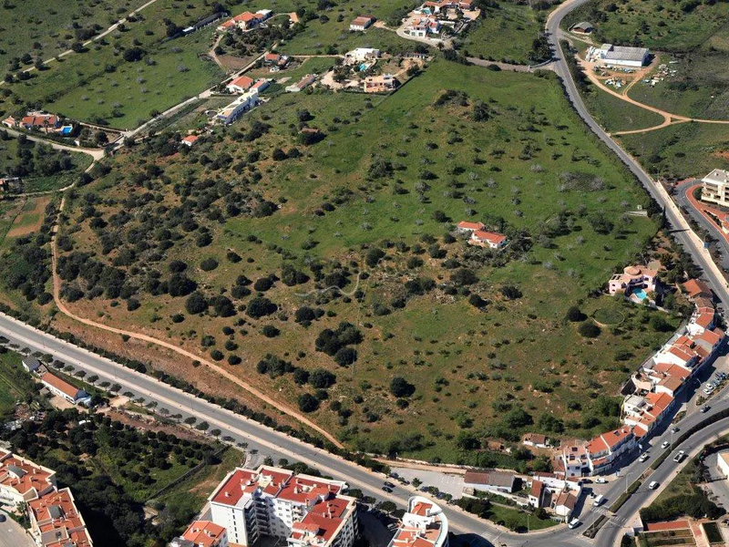 Land uusi with 3683sqm Lagos Santa Maria