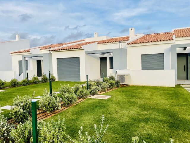 House V3 nouvelle Vilamoura Quarteira Loulé - equipped kitchen, air conditioning, swimming pool, garage, garden