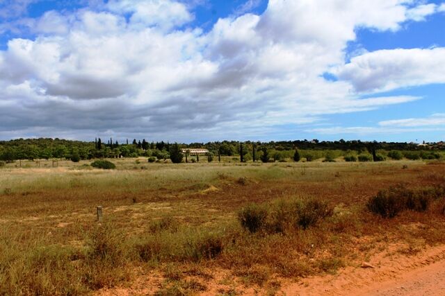 Land with 3280sqm Algoz Silves