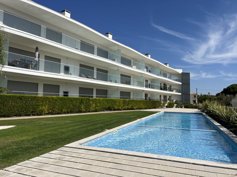 Apartment 2 bedrooms Olhos de Água Albufeira - swimming pool, balcony, equipped, air conditioning, solar panels, furnished, barbecue, garden, garage
