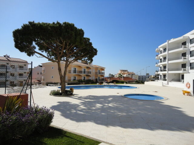 Apartment T1 Olhos de Água Albufeira - tennis court, balcony, garden, equipped, furnished, air conditioning