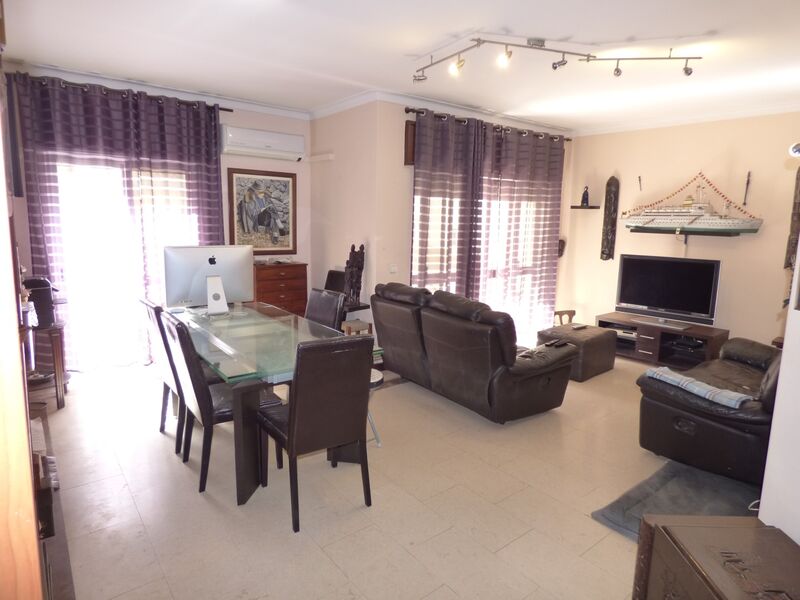 Apartment 3 bedrooms in the center Silves - garage, great location, air conditioning, balcony