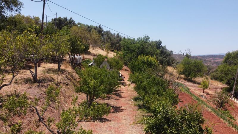 Plot for construction Silves - water, good access, garage, water hole, beautiful views, electricity, mains water