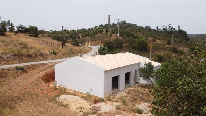 Moradia V2 Térrea Marreiros São Bartolomeu de Messines Silves - vista magnífica, terraço, isolamento térmico, vidros duplos, bonitas vistas