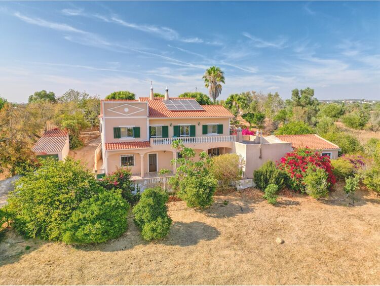 House 7 bedrooms São Bartolomeu de Messines Silves - terrace, tiled stove, fireplace, swimming pool, garage, barbecue