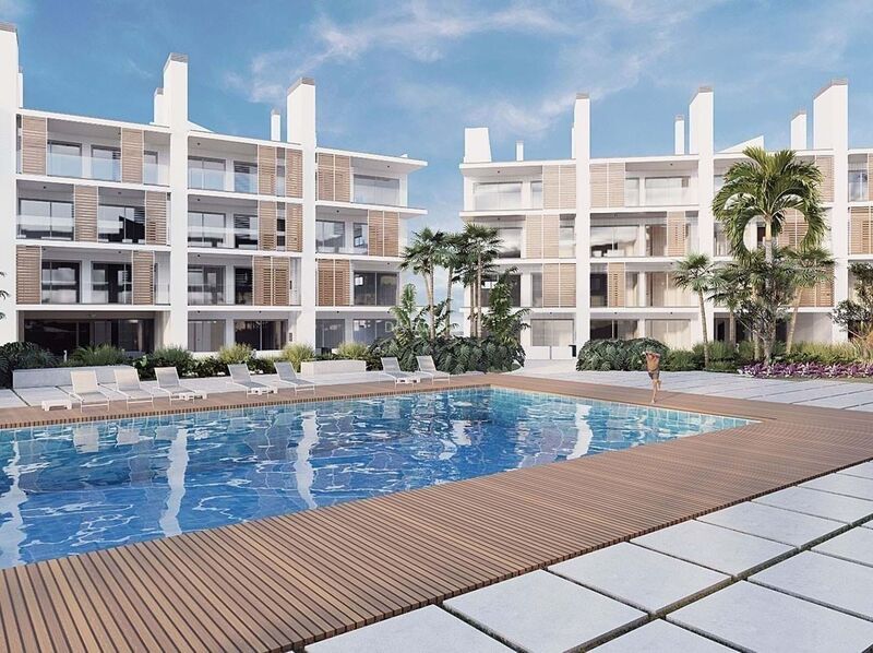 Apartamento T1 Albufeira - condomínio privado, ar condicionado, bbq, varanda, jardim, piscina, painéis solares