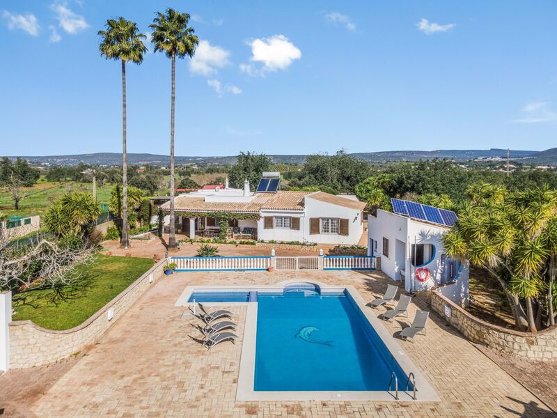 Home V4 Luxury Paderne Albufeira - air conditioning, garden, barbecue, swimming pool, solar panels, terrace