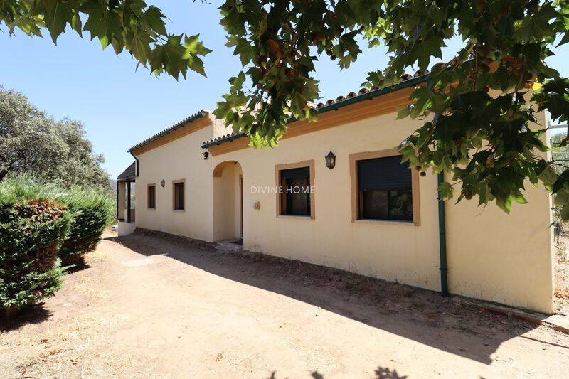 Casa Moderna V2 São Brás de Alportel - salamandra, vidros duplos, bbq, terraço, isolamento térmico