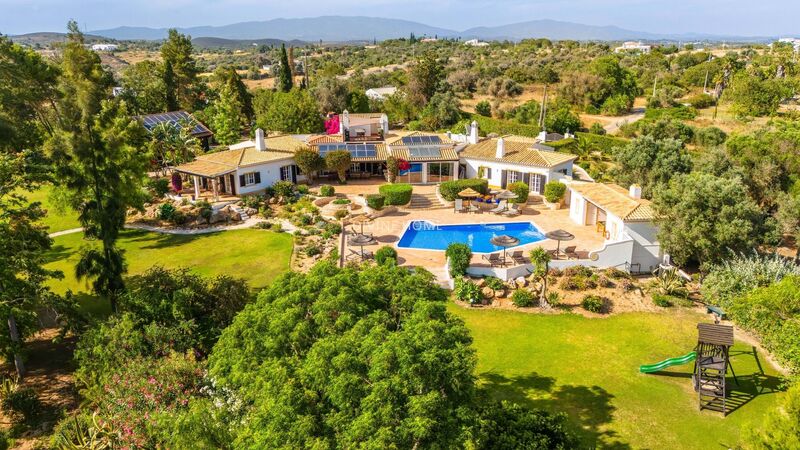 House in the countryside 5 bedrooms Mexilhoeira Grande Portimão - solar panels, swimming pool, tennis court, garden, terrace, sea view