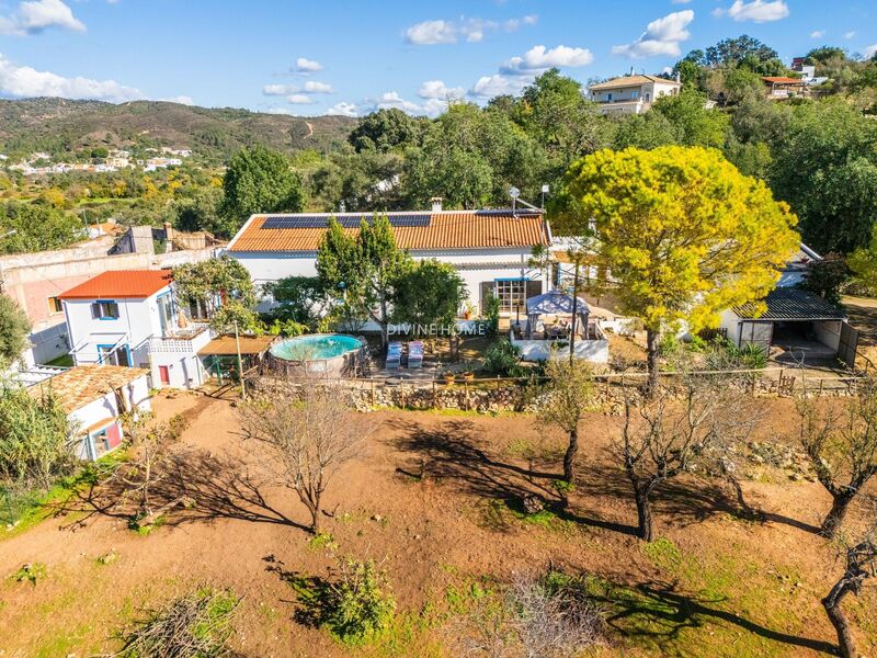 House 3 bedrooms Modern Loulé São Clemente - swimming pool, air conditioning, solar panels, garden, fireplace, balcony, boiler, garage, terrace