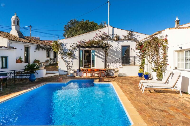 House 1 bedrooms Isolated São Brás de Alportel - air conditioning, fireplace, terrace, double glazing, gated community, swimming pool