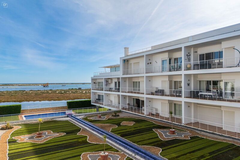 Apartment 2 bedrooms Fuseta Olhão - store room, garage, swimming pool, sea view, condominium, air conditioning, balcony, garden, equipped