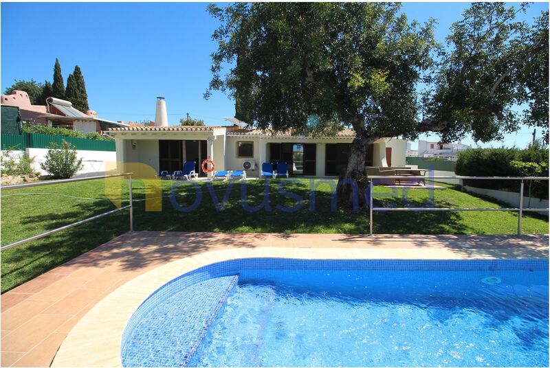 House Single storey in the center 4 bedrooms Lageado Park Albufeira - barbecue, solar panels, air conditioning, garden, swimming pool, fireplace, sea view, plenty of natural light