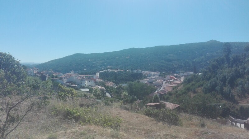 Land with 65sqm Pomar Velho/Monchique - water, mains water, electricity, fruit trees