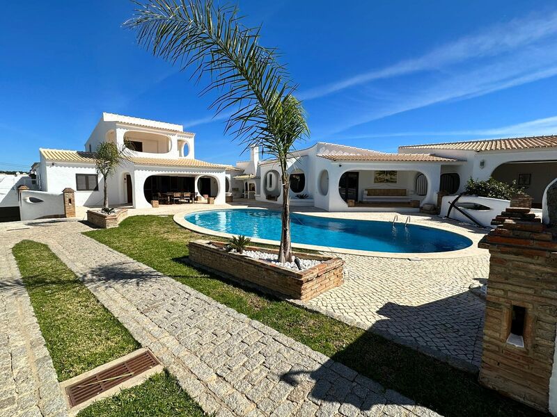 Casa V4 Renovada Algoz Silves - ar condicionado, jardins, piscina