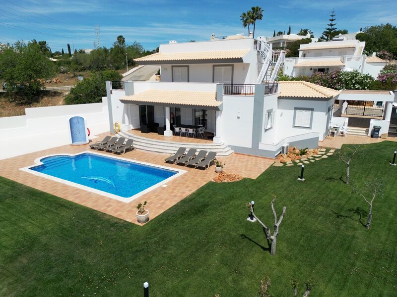 House 5 bedrooms Albufeira - garden, terrace, fireplace, store room, swimming pool