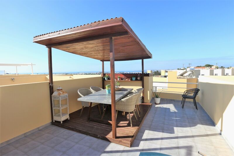 House V2 townhouse Patroves Albufeira - alarm, equipped, barbecue, air conditioning, double glazing, balcony, garage, swimming pool, sea view, balconies, terrace