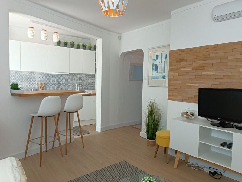 Apartment T1 Renovated in the center Albufeira - balcony, kitchen, balconies, terrace, air conditioning, barbecue, equipped, furnished