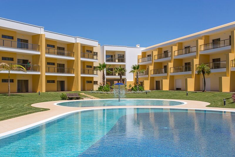 Apartment 2 bedrooms Marina de Albufeira - kitchen, swimming pool, equipped, condominium, garden, terrace, barbecue, furnished, gardens