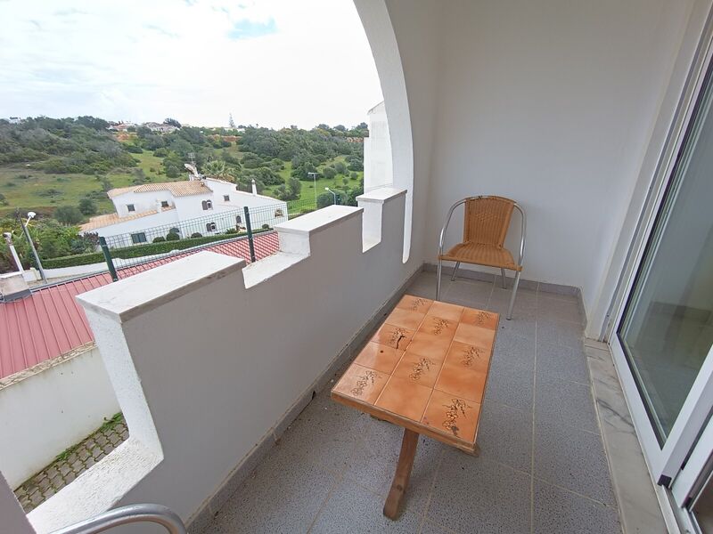 Apartamento T2 Montechoro Albufeira - garagem, varandas, terraço, mobilado, equipado, arrecadação