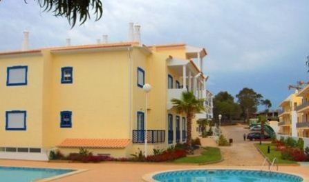 Apartment 1 bedrooms Olhos de Água Albufeira - balcony, air conditioning, swimming pool, barbecue, parking lot, garden