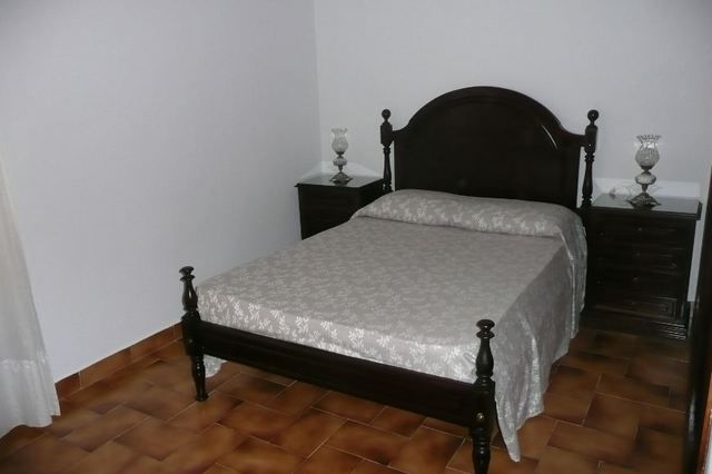 Quarto com cama de casal