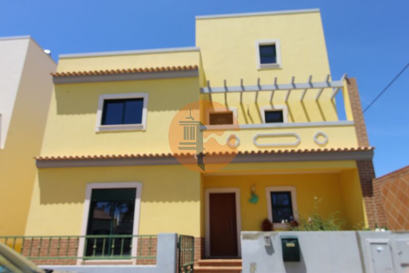 House Modern townhouse 4 bedrooms Olhão - balcony, gardens, equipped kitchen, balconies, air conditioning, garage, swimming pool, fireplace