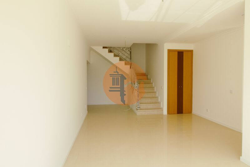 апартаменты T4 Duplex Colinas de Boavista Tavira - подсобное помещение, солнечные панели, терраса, экипированная кухня, веранда, система кондиционирования, веранды