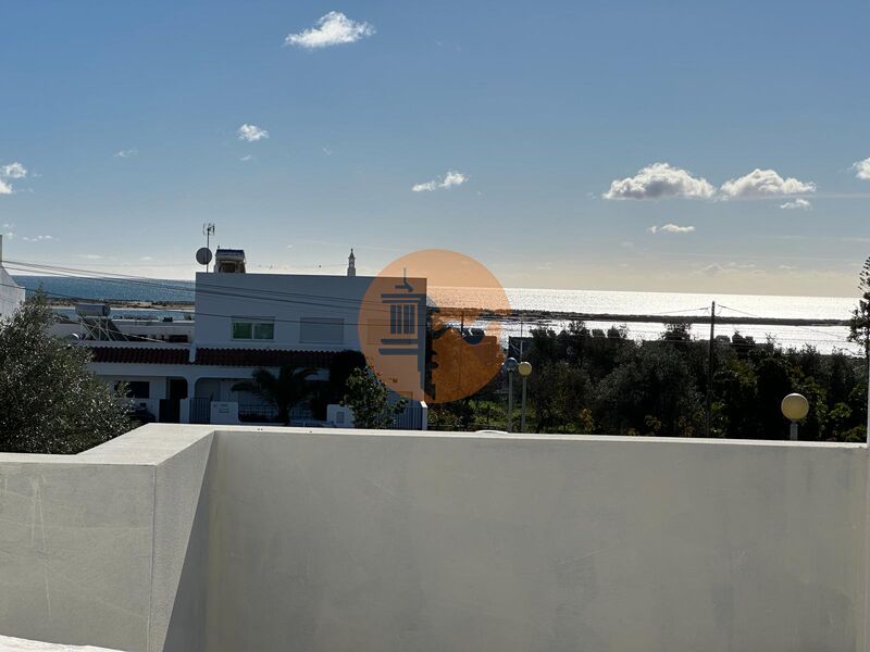 Apartamento Moderno perto da praia Olhão - 2º andar, vidros duplos, terraços, painéis solares