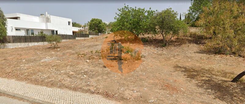 земельный участок городской в городе Olhão