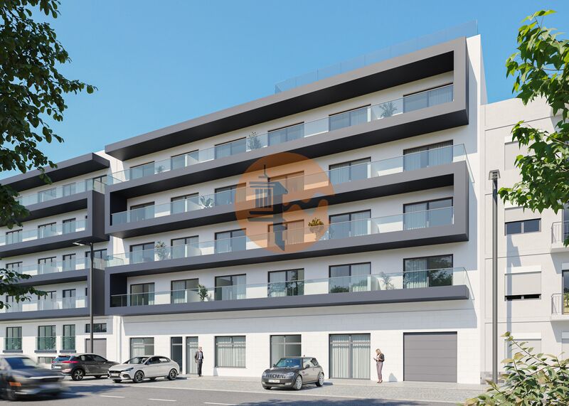 Apartamento T2 Quelfes Olhão - terraço, varanda, painéis solares, chão flutuante, piscina